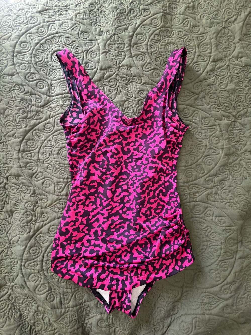 Vintage Gantner of California One-Piece Swimsuit Size 7/8 Pink Black Animal Prin